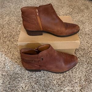 Clarks Addiy Gladys Dark Tan Leather Ankle Boots Booties Women's Size 11 Medium